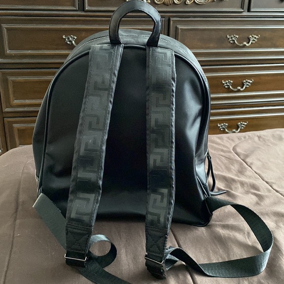 Versace parfum Backpack - Picture 2 of 3